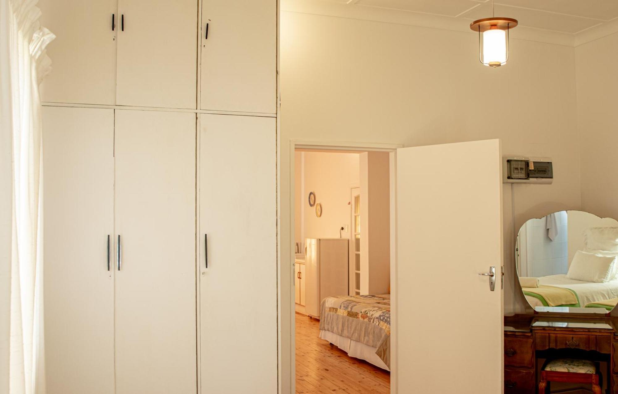 4 Rothman Street B&B Graaff-Reinet Buitenkant foto